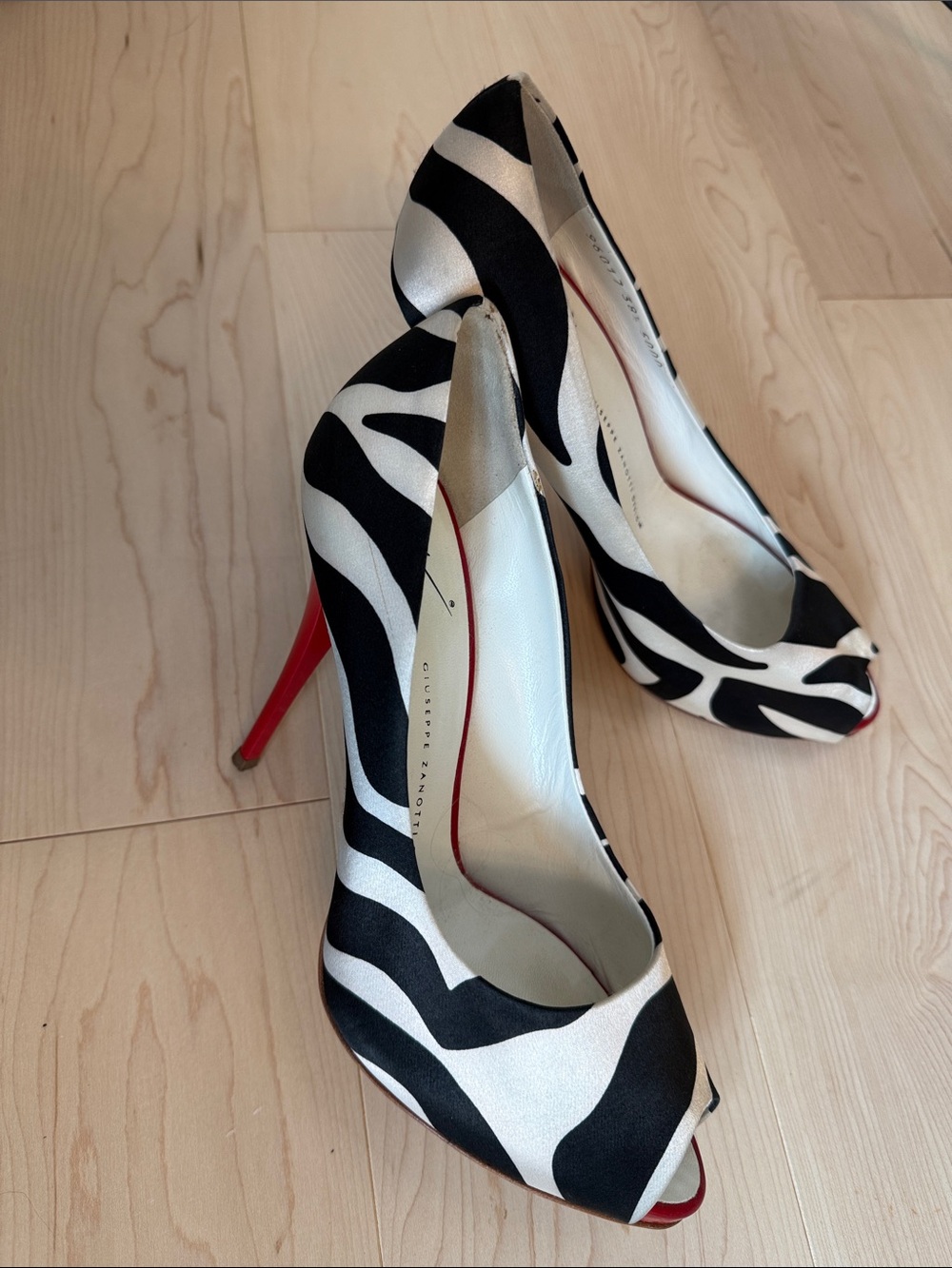 Giuseppe Zanotti Black White Zebra Red Peep-Toe Red Heel Peep Toe Pumps 38.5